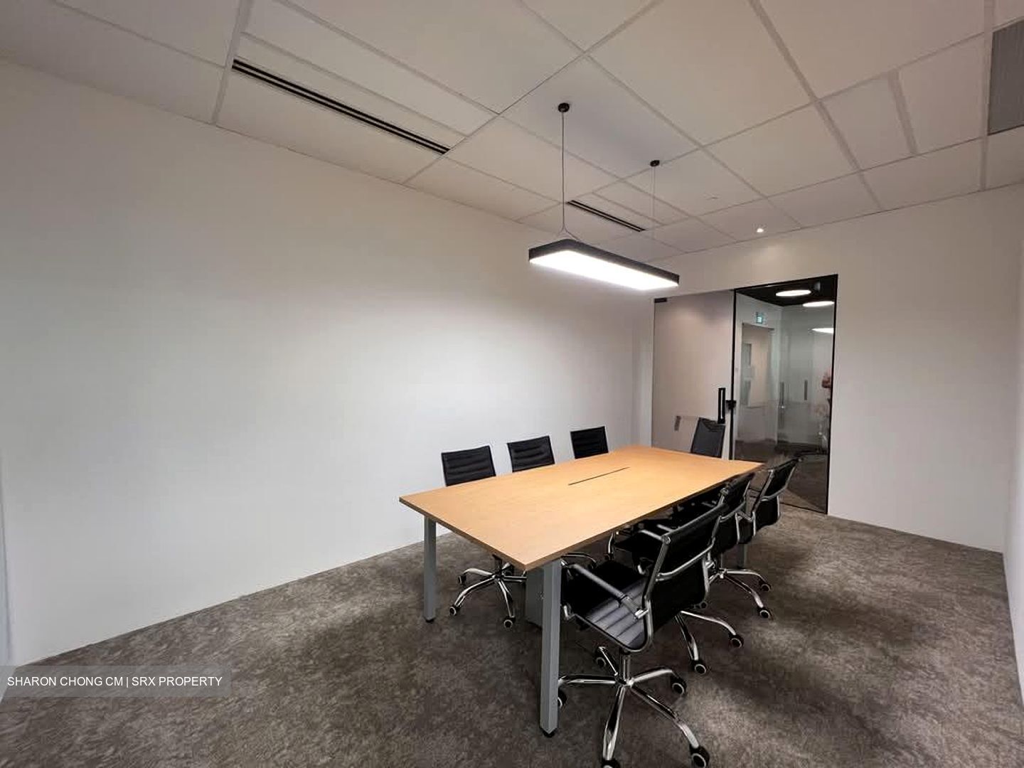 Abi Plaza (D2), Office #585382141